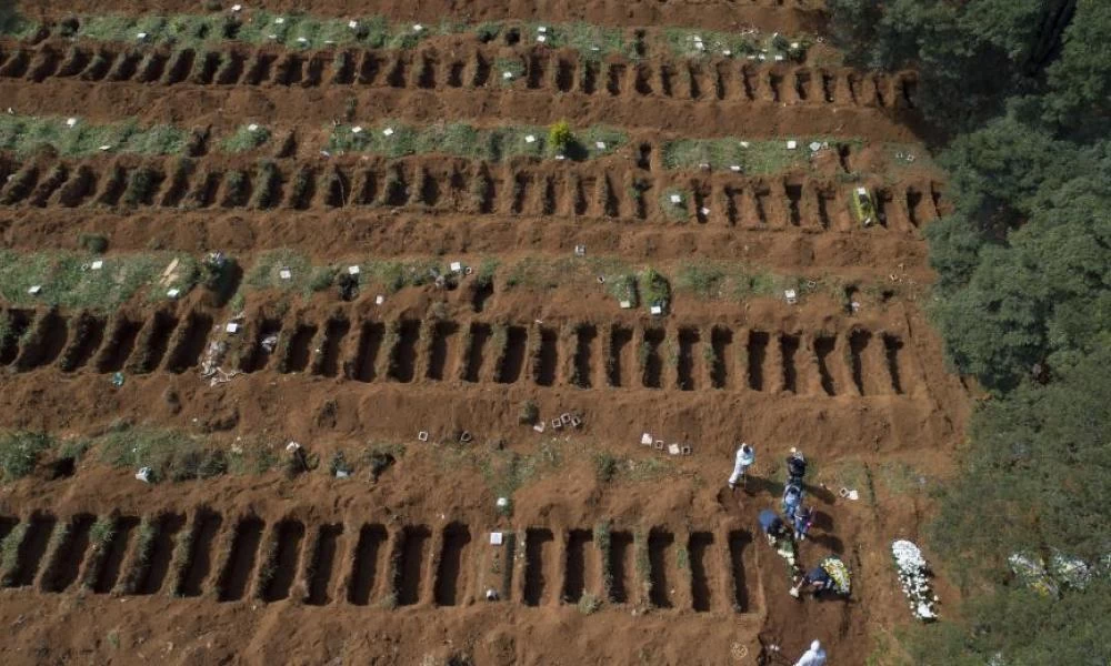Βραζιλία: "Στη δίνη" του φονικού ιού η χώρα